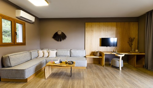 Suite ejecutiva, 1 habitación, bañera de hidromasaje, vistas parciales al mar