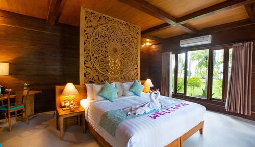 Suite estudio, vistas al jardín