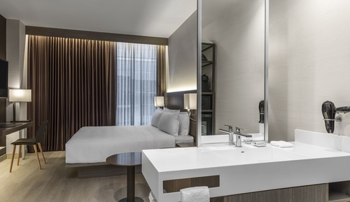 Habitación básica, 1 cama de matrimonio grande