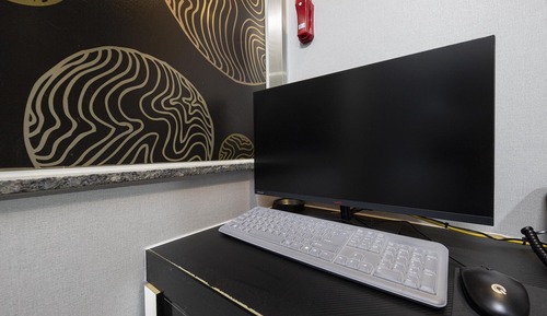 Room (Ondol - High-spec PC (Free to watch N)