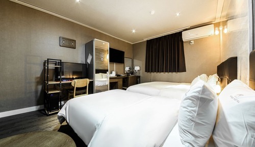 Room (Twin (double + single) (with styler f)