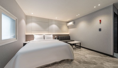 Room (Standard Room (Smart TV 1PC Netflix))
