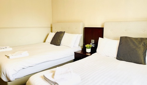 Habitación cuádruple económica