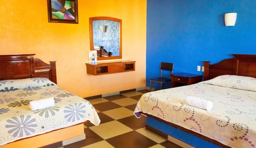 Comfort Room, Multiple Beds