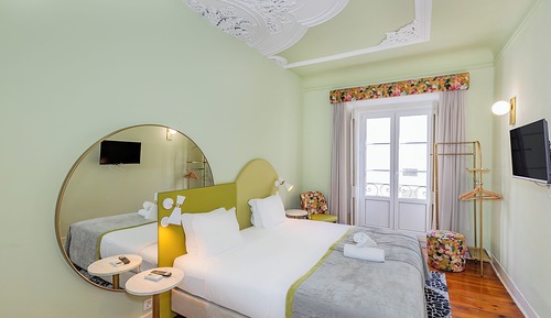 Habitación estándar con 2 camas individuales, 1 cama de matrimonio