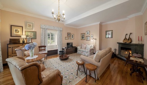 Basic Cottage, Multiple Beds