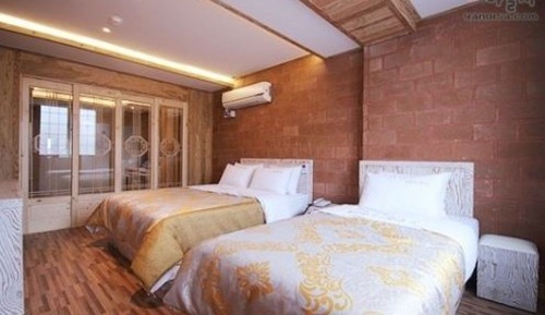 Room (VIP)