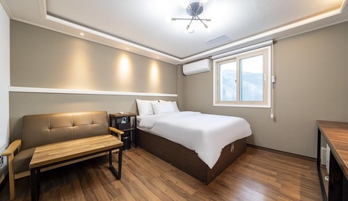 Room (Special Room)