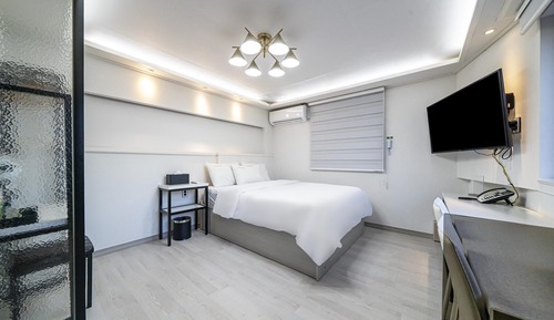 Room (VIP)