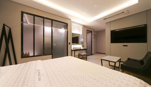 Room (Special Room-2PC (Breakfast OTT) (Jet)