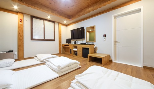 Room (Ondol-CESCO Zone (1 person bathtub / )