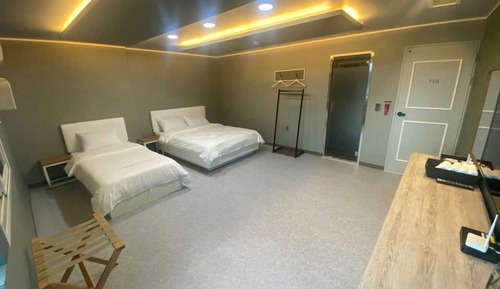 Room (VIP Twin-Riverside night view (High-q)