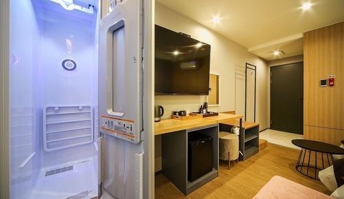 Room (Deluxe Twin Breakfast PKG (up to 2 pe)