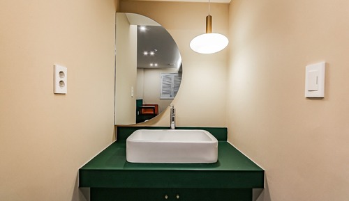 Room (Signature (Body Friend styler equippe)