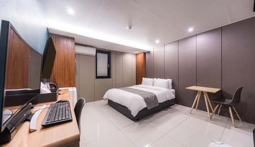 Room (Deluxe (air purifier non-smoking in a)
