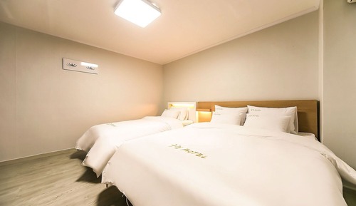 Room (Twin-3 person standard (hotel latex b)