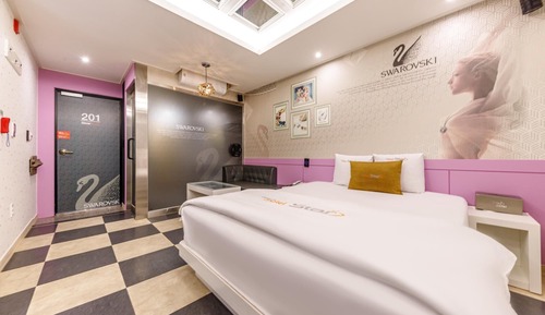 Room (Daytime stay (massage bedroom event s)