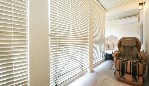 Room (Terrace (massage chair & styler equip)