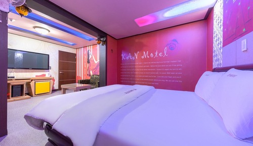 Room (Special Room - Additional charge of 5)