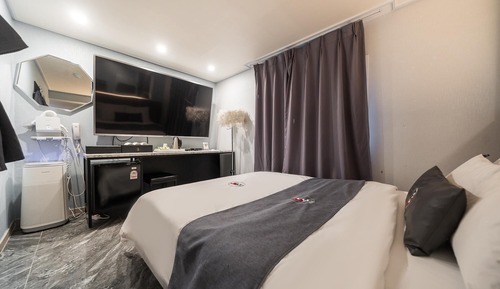 Room (VIP 75-inch/3070 3PC guild & karaoke/)