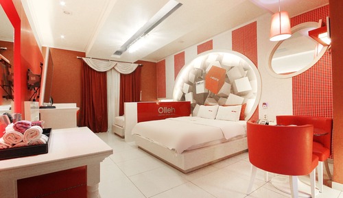 Room (VIP Twin (Netflix available bath Kore)