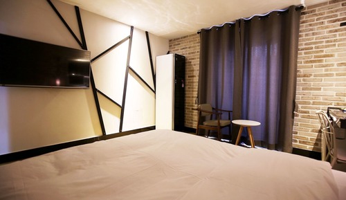 Room (Terrace Room (up to KRW 5000 discount)