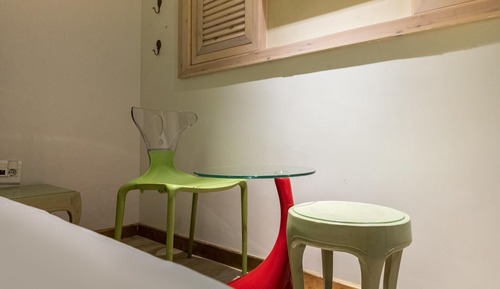 Room (Standard walk-in special (no parking )