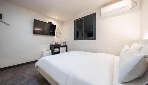 Room (Standard (all-in-one LG PC 55-inch sm)
