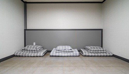 Room (Korean-style Ondol Room)