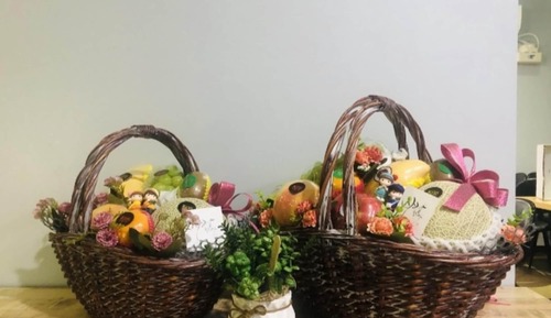 Room (Event room (fruit basket random draw )
