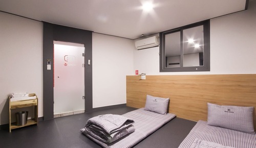 Room (Deluxe B (Ondol + Bathtub + OTT Perso)