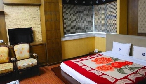 Habitación estándar con 1 cama doble o 2 individuales