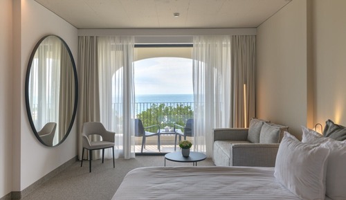 Superior Double, Sea View