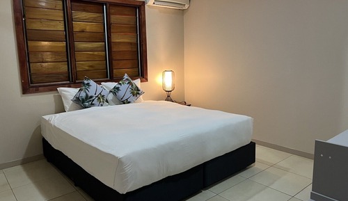Apartamento exclusivo, 3 habitaciones, balcón, vistas al jardín
