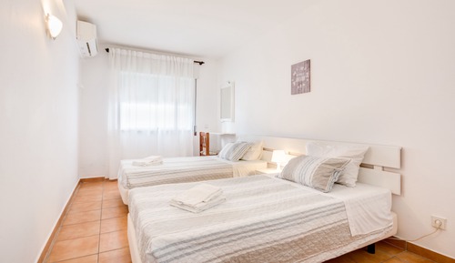 Apartamento estándar, 2 habitaciones, vistas a la piscina