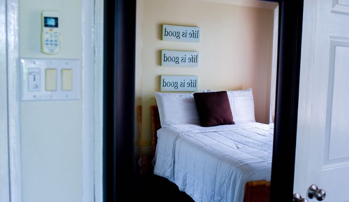 Habitación Premier, 1 cama doble, baño privado, vistas al jardín
