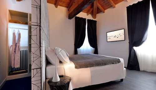 Apartamento de lujo, en edificio anexo