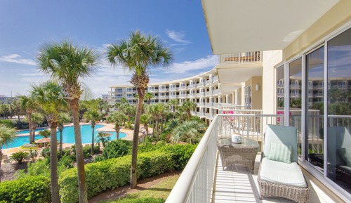 Apartamento, varias camas, acceso a la piscina, vistas al mar