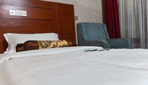 Habitación con 1 cama doble o 2 individuales