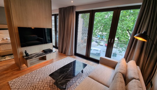 Estudio superior, 1 cama de matrimonio grande, no fumadores, cocina