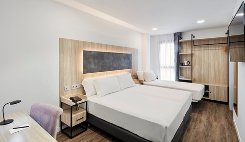 Habitación triple clásica