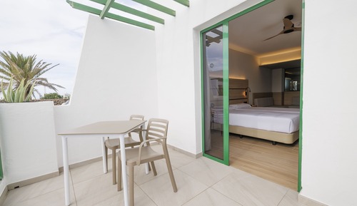 Suite junior, vistas a la piscina