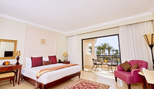 Habitación doble, vistas a la piscina