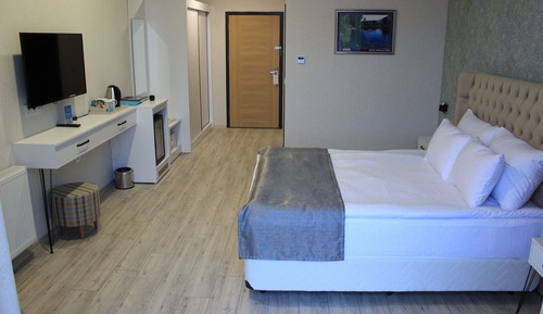 Habitación estándar con 1 cama doble o 2 individuales