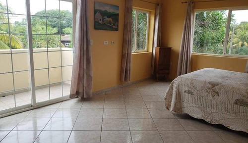 Casa Deluxe