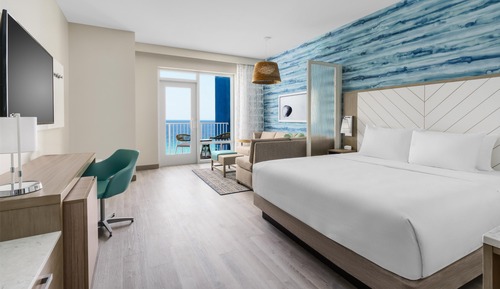 Habitación, 1 cama de matrimonio grande con sofá cama, balcón (Gulf View, High Floor)