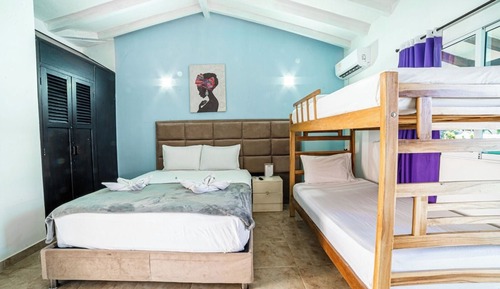Habitación cuádruple estándar