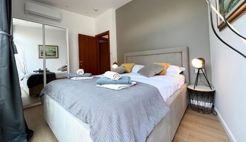 Apartamento de lujo, 4 habitaciones, bañera de hidromasaje, vistas al mar