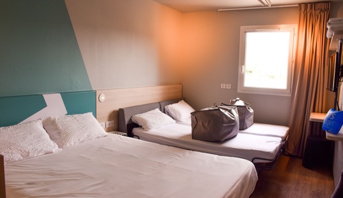 Habitación familiar, varias camas