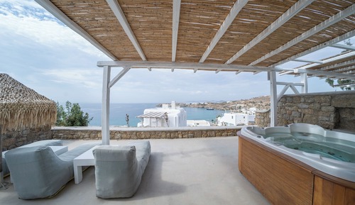 Habitación triple Deluxe, bañera de hidromasaje, vistas al mar